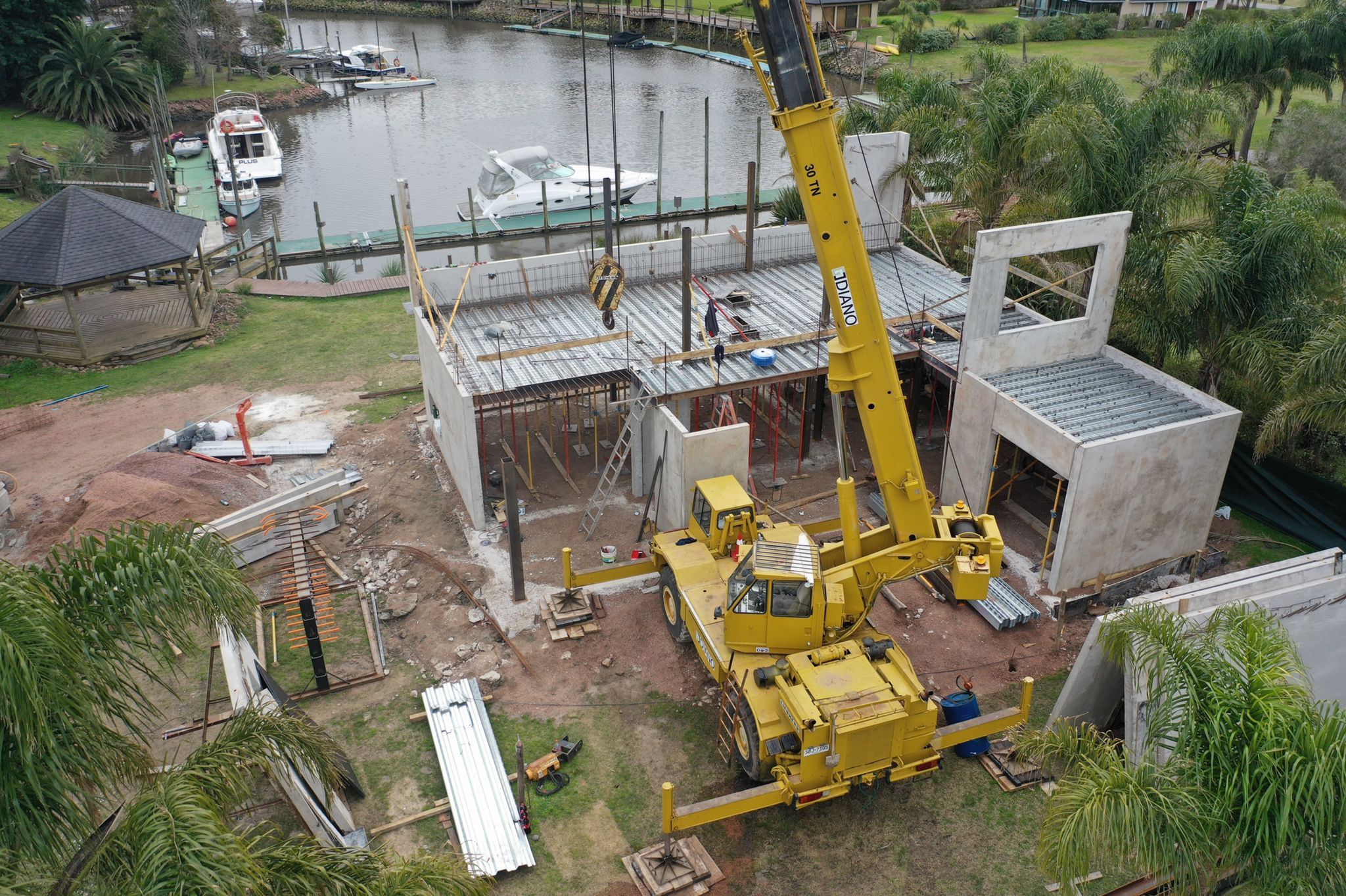 qCa36M24